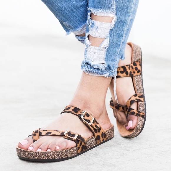 Leopard Buckle Chic Cork Wedge Slide Sandals - Picture 3 of 5